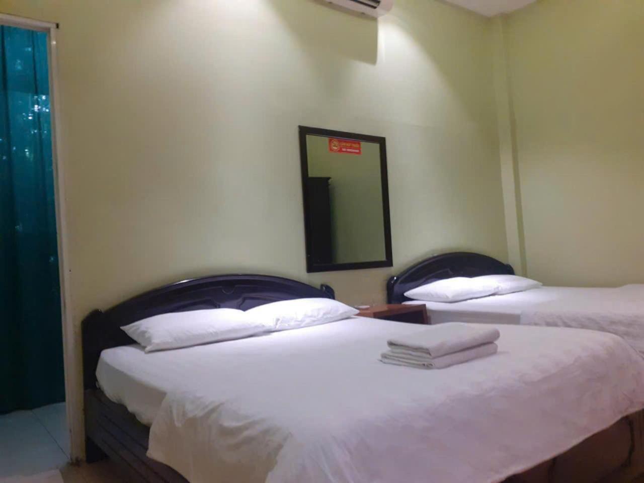 Nha Nghi An Phu Hotel Hanoi Buitenkant foto