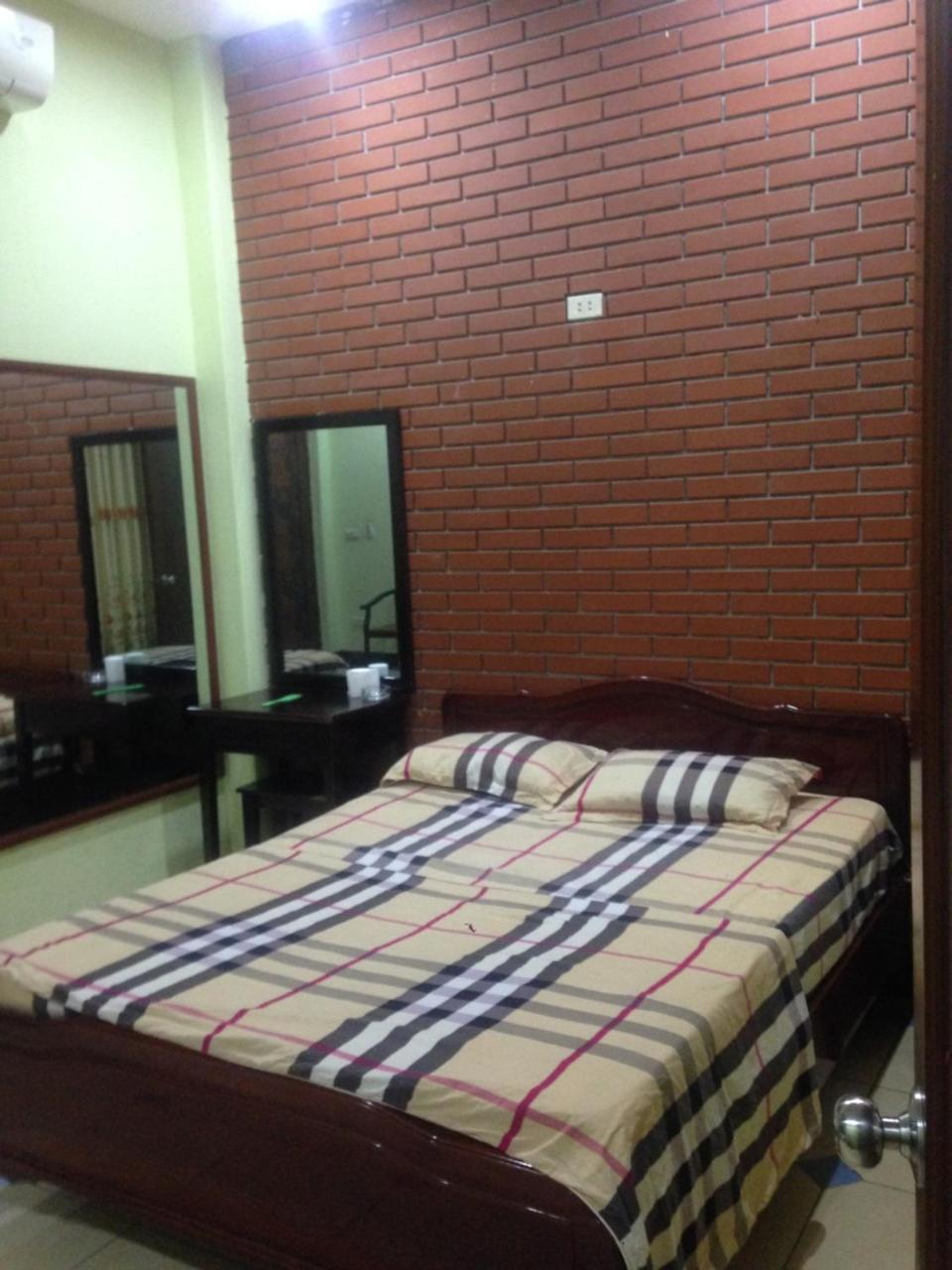 Nha Nghi An Phu Hotel Hanoi Buitenkant foto