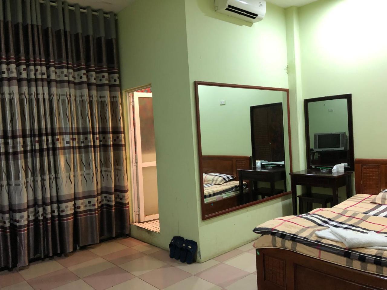 Nha Nghi An Phu Hotel Hanoi Buitenkant foto